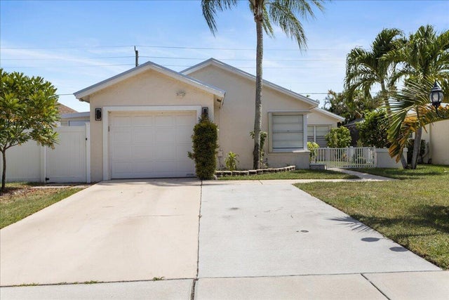 3 of 29 - 9090 Chatsworth Cascades, Boca Raton, FL