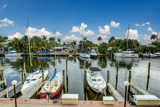 2 of 13 - 1777 Se 15th Street #206, Fort Lauderdale, FL