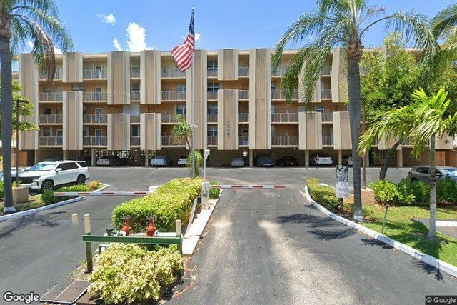 3 of 13 - 1777 Se 15th Street #206, Fort Lauderdale, FL