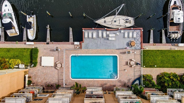 4 of 13 - 1777 Se 15th Street #206, Fort Lauderdale, FL