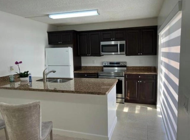 5 of 15 - 507 Green Springs Place, West Palm Beach, FL