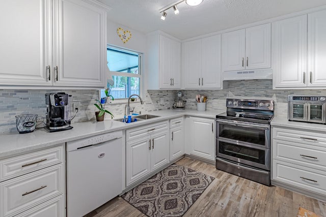 5 of 26 - 3048 Se Orchid Street, Stuart, FL