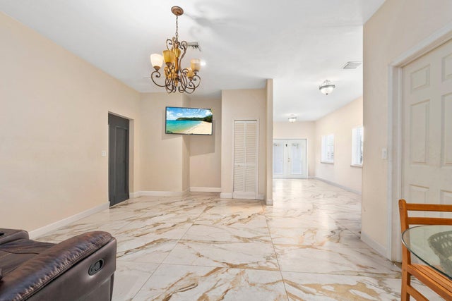 4 of 37 - 2108 Avenue G, Fort Pierce, FL