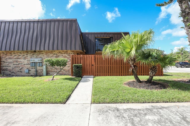 1 of 37 - 6451 Se Windsong Lane, Stuart, FL