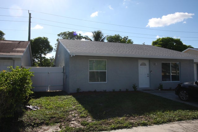 4 of 33 - 5928 Ithaca Circle W, Lake Worth, FL