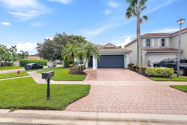 1 of 31 - 715 Belle Grove Lane, Royal Palm Beach, FL