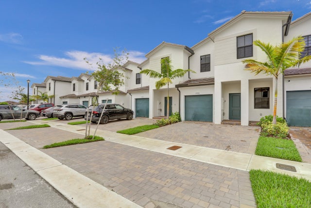 3 of 50 - 23061 Sw 128th Place, Miami, FL