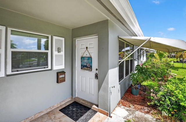 3 of 37 - 930 South Drive #b, Delray Beach, FL