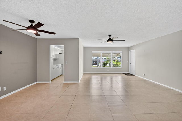 5 of 37 - 930 South Drive #b, Delray Beach, FL