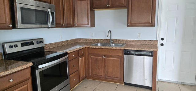 4 of 24 - 6158 Westfall Road, Lake Worth, FL