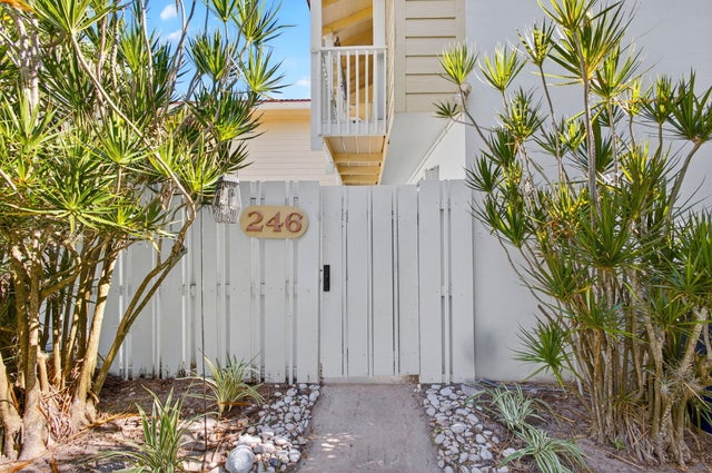 4 of 67 - 246 Seabreeze Circle, Jupiter, FL