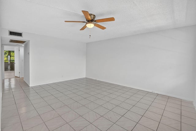 4 of 42 - 3036 Oakridge D, Deerfield Beach, FL