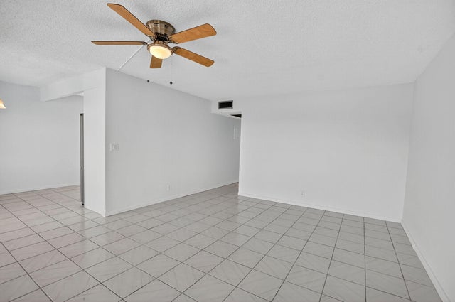 5 of 42 - 3036 Oakridge D, Deerfield Beach, FL