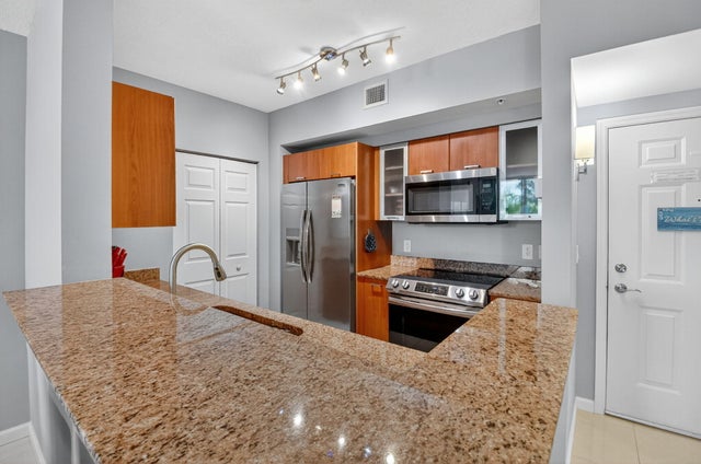 4 of 50 - 625 Casa Loma Boulevard #306, Boynton Beach, FL