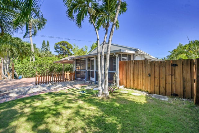 4 of 36 - 110 E Lake Worth Avenue, Lantana, FL
