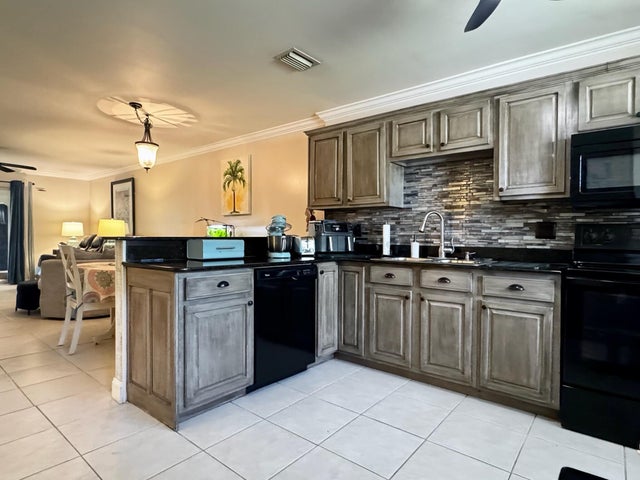 4 of 25 - 1181 Carlton Court #103, Fort Pierce, FL