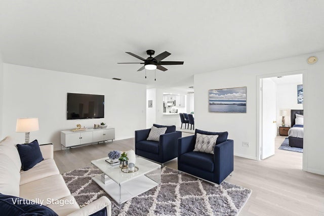 4 of 43 - 312 Lake Helen Drive, West Palm Beach, FL