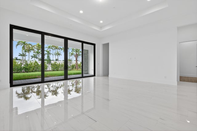 4 of 77 - 9144 Coral Isles Circle, Palm Beach Gardens, FL