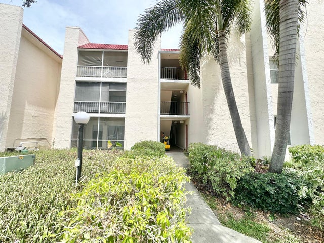 610 Nw 13th Street #16, Boca Raton