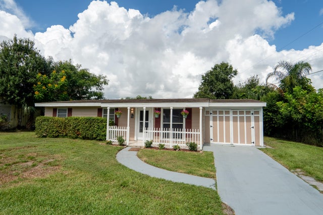 3 of 31 - 422 Coconut Avenue E, Port Saint Lucie, FL