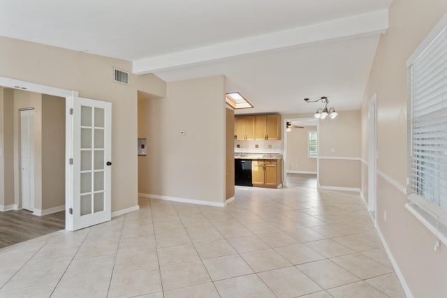 5 of 31 - 422 Coconut Avenue E, Port Saint Lucie, FL