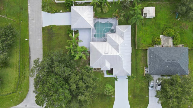 2 of 19 - 5475 Nw Scepter Drive, Port Saint Lucie, FL