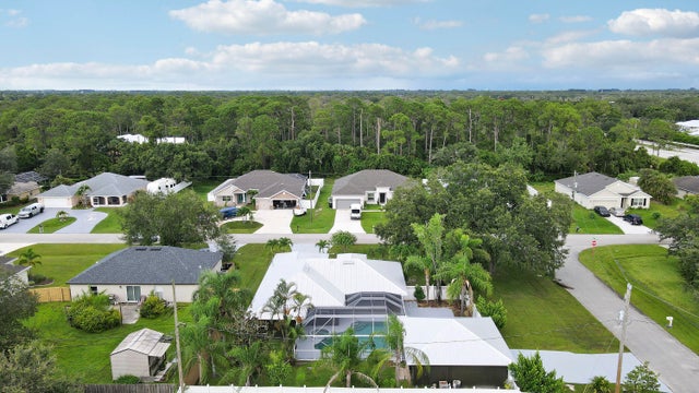 3 of 19 - 5475 Nw Scepter Drive, Port Saint Lucie, FL