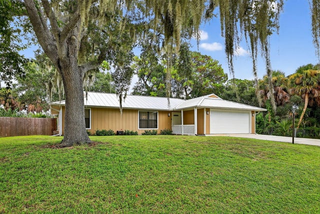 2 of 33 - 7902 Fort Walton Avenue, Fort Pierce, FL