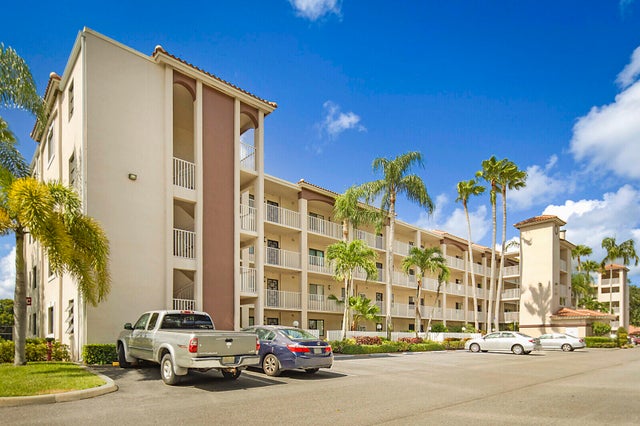 2 of 33 - 6037 Pointe Regal Circle #301, Delray Beach, FL
