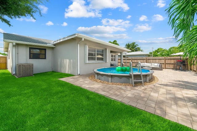 3 of 43 - 310 Wellesley Drive, Lake Worth Beach, FL