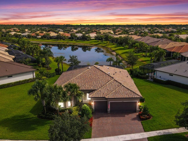 1 of 35 - 5068 Pendelton Square, Vero Beach, FL