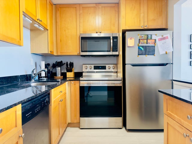 3 of 20 - 1830 Embassy Drive #505, West Palm Beach, FL