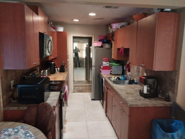 2 of 10 - 4802 Andros Drive, West Palm Beach, FL