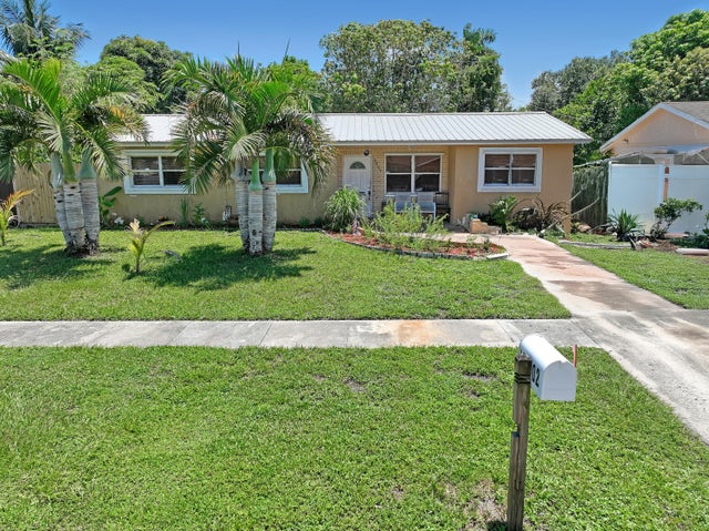 3 of 10 - 4802 Andros Drive, West Palm Beach, FL