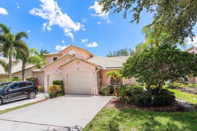 2 of 38 - 10674 Pelican Drive, Wellington, FL