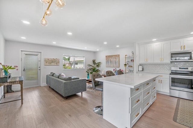1 of 18 - 70 Valencia C, Delray Beach, FL