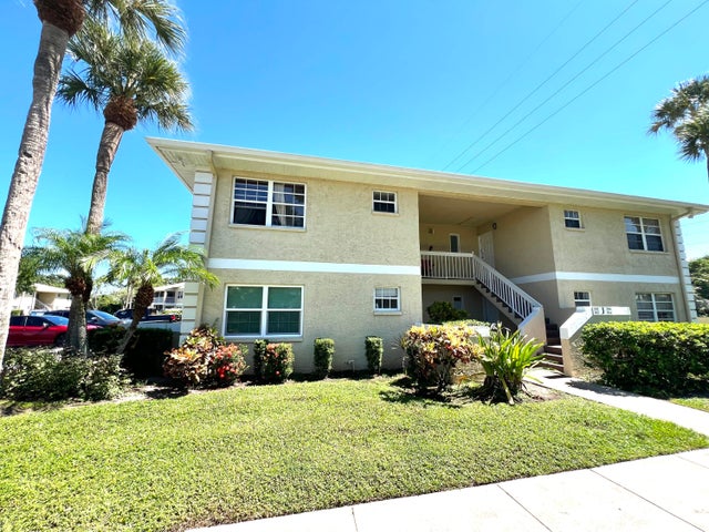 1 of 14 - 1542 Se Royal Green Circle #102, Port Saint Lucie, FL