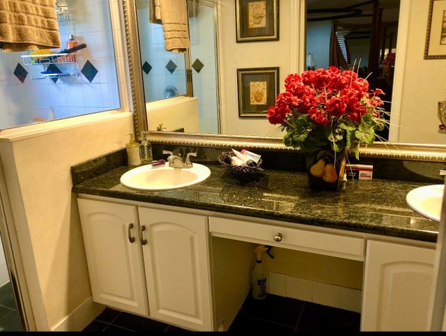 5 of 9 - 1708 Sawgrass Circle, Greenacres, FL