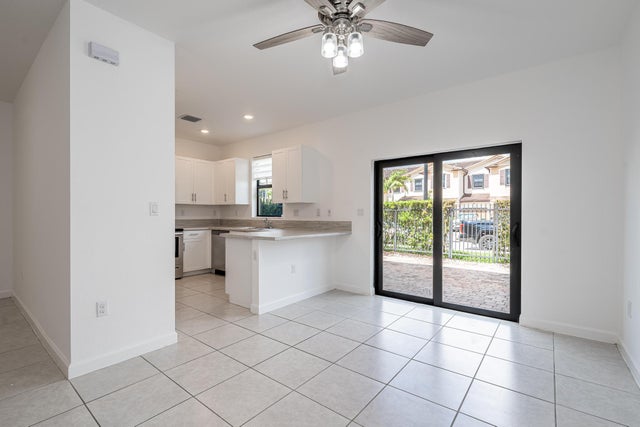 4 of 25 - 4645 Caspian Way, Davie, FL