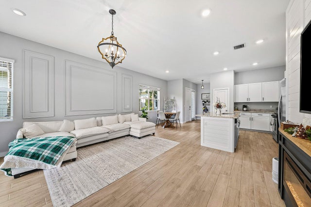 Photo of Listing #RX-11115501