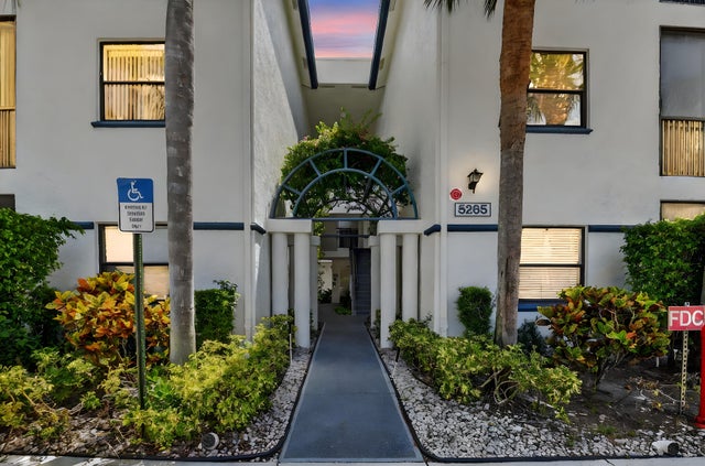 1 of 86 - 5265 Brisata Circle #l, Boynton Beach, FL
