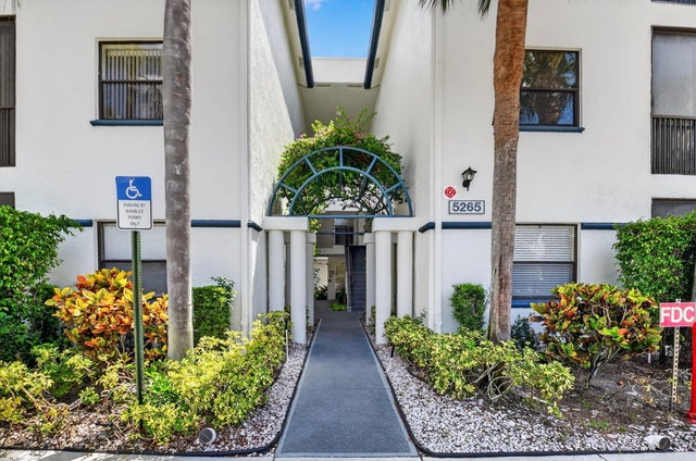 2 of 86 - 5265 Brisata Circle #l, Boynton Beach, FL
