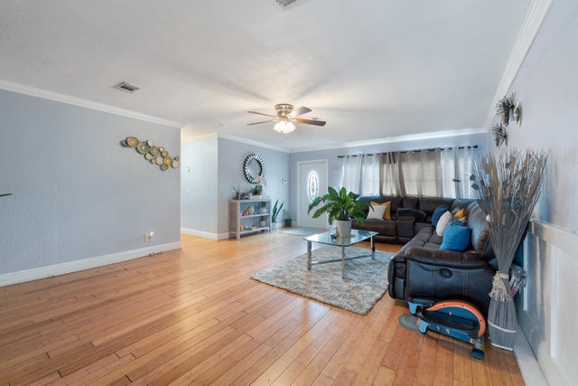 3 of 38 - 808 Wright Drive, Lake Worth, FL