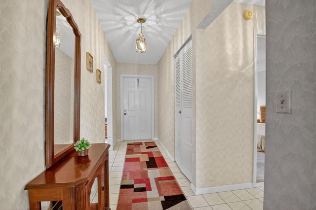 5 of 20 - 6262 Tall Cypress Circle, Greenacres, FL