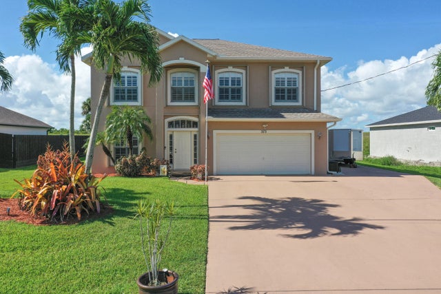 2 of 47 - 373 Sw Kestor Drive, Port Saint Lucie, FL
