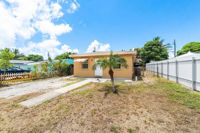 3 of 33 - 1228 Highview Road, Lake Worth, FL