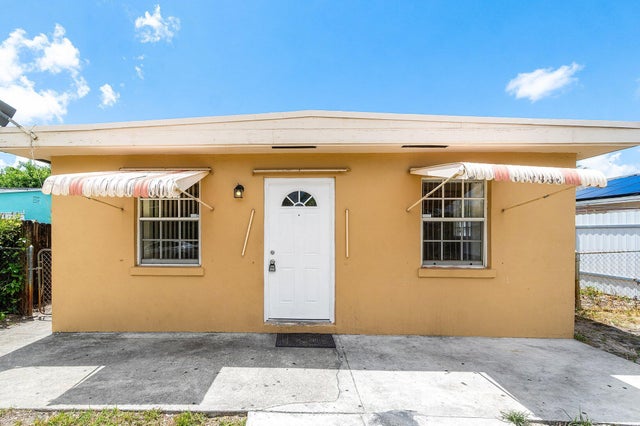 4 of 33 - 1228 Highview Road, Lake Worth, FL