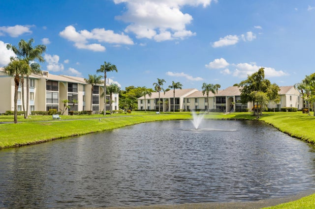 2 of 21 - 1102 Green Pine Boulevard #h1, West Palm Beach, FL