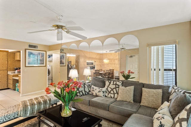 5 of 21 - 1102 Green Pine Boulevard #h1, West Palm Beach, FL