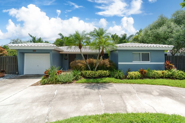 1 of 23 - 4410 Ne 15th Terrace, Oakland Park, FL